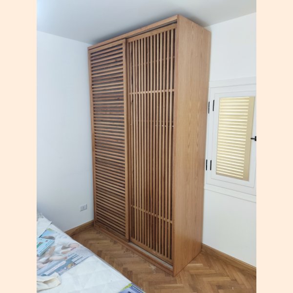 Oak striped slidder wardrobe