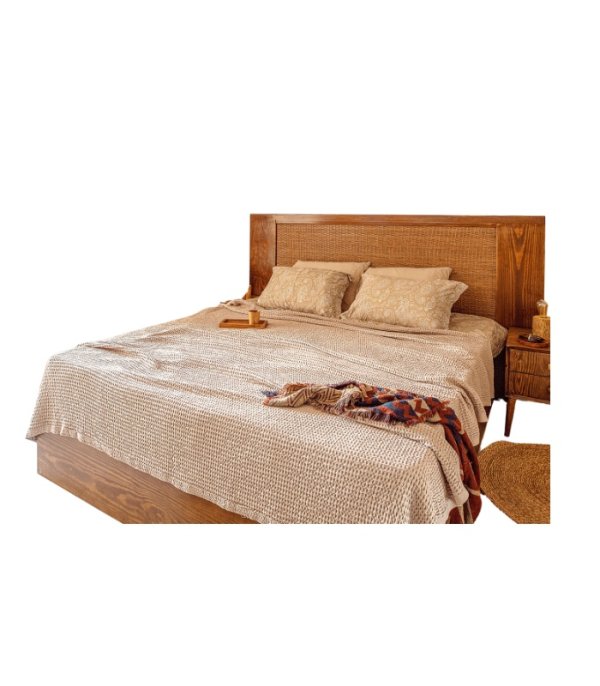 Bamboo - pine bed